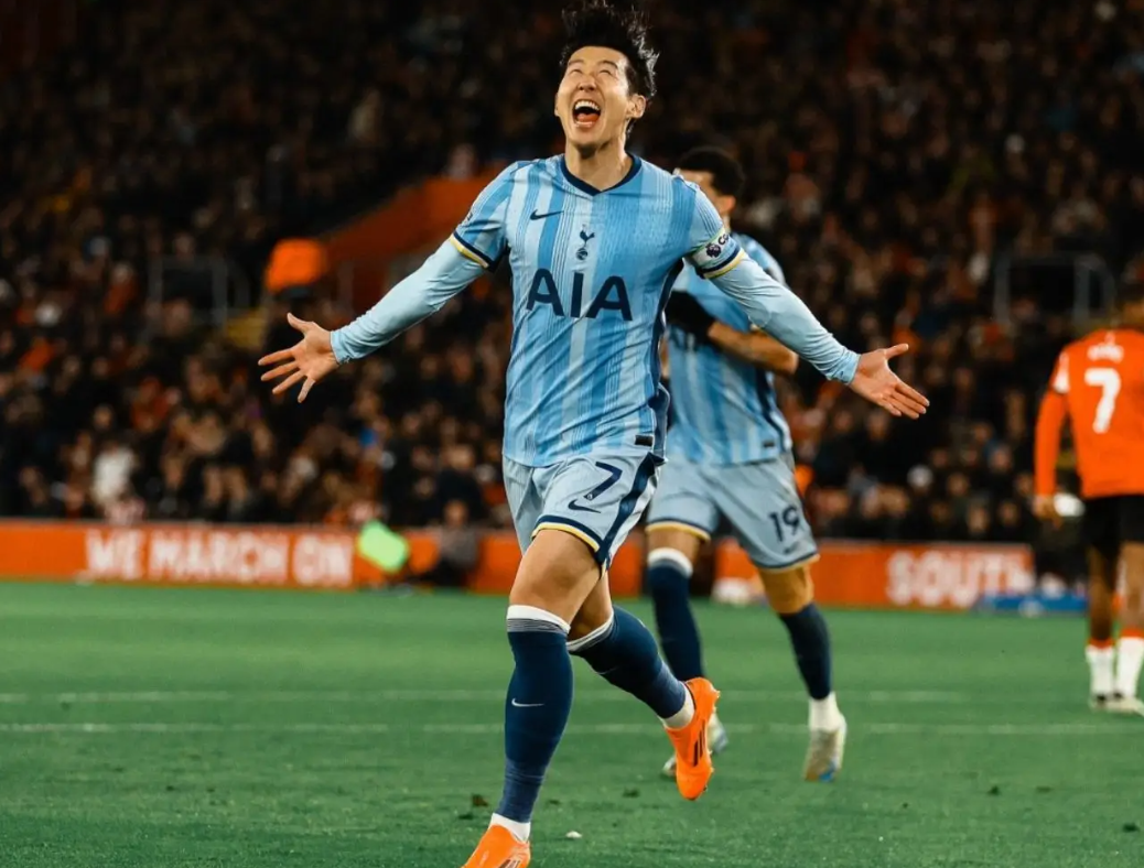 包含汉堡队在比赛中展现出了强大的统治力，实现了胜利的词条